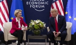 DT and UvL in Davos 2020 FX24